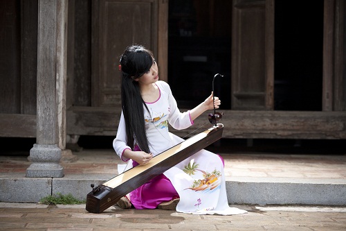 bieu-dien-dan-bau