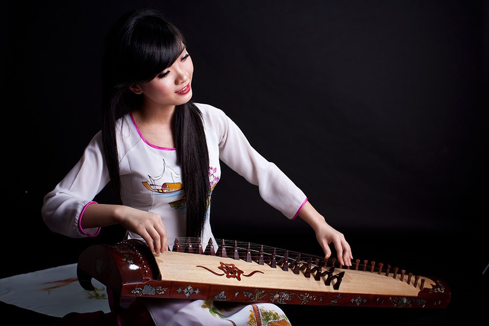 Tư thế ngồi chơi đàn tranh tu-the-ngoi-choi-dan-tranh